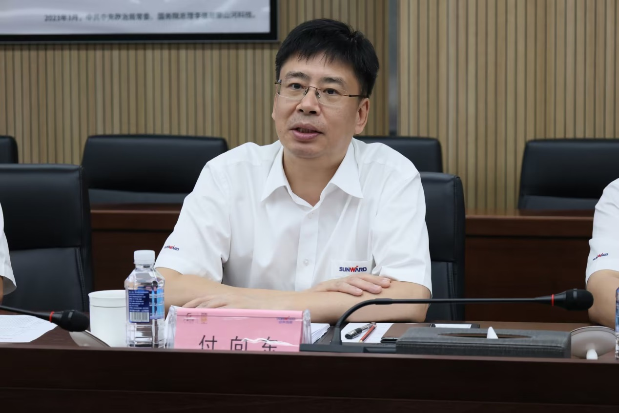 深化交流相助！广州港李明忠副总司理率队莅临9001cc金沙以诚为本智能考察交流！