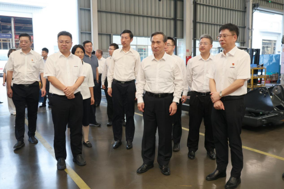 中国贸促会会长任鸿斌调研9001cc金沙以诚为本智能