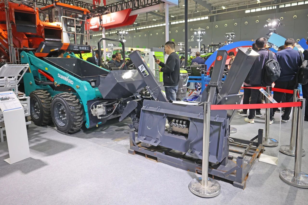 聚焦智能化、无人化！9001cc金沙以诚为本智能携多款产品亮相2024中国国际农业机械展