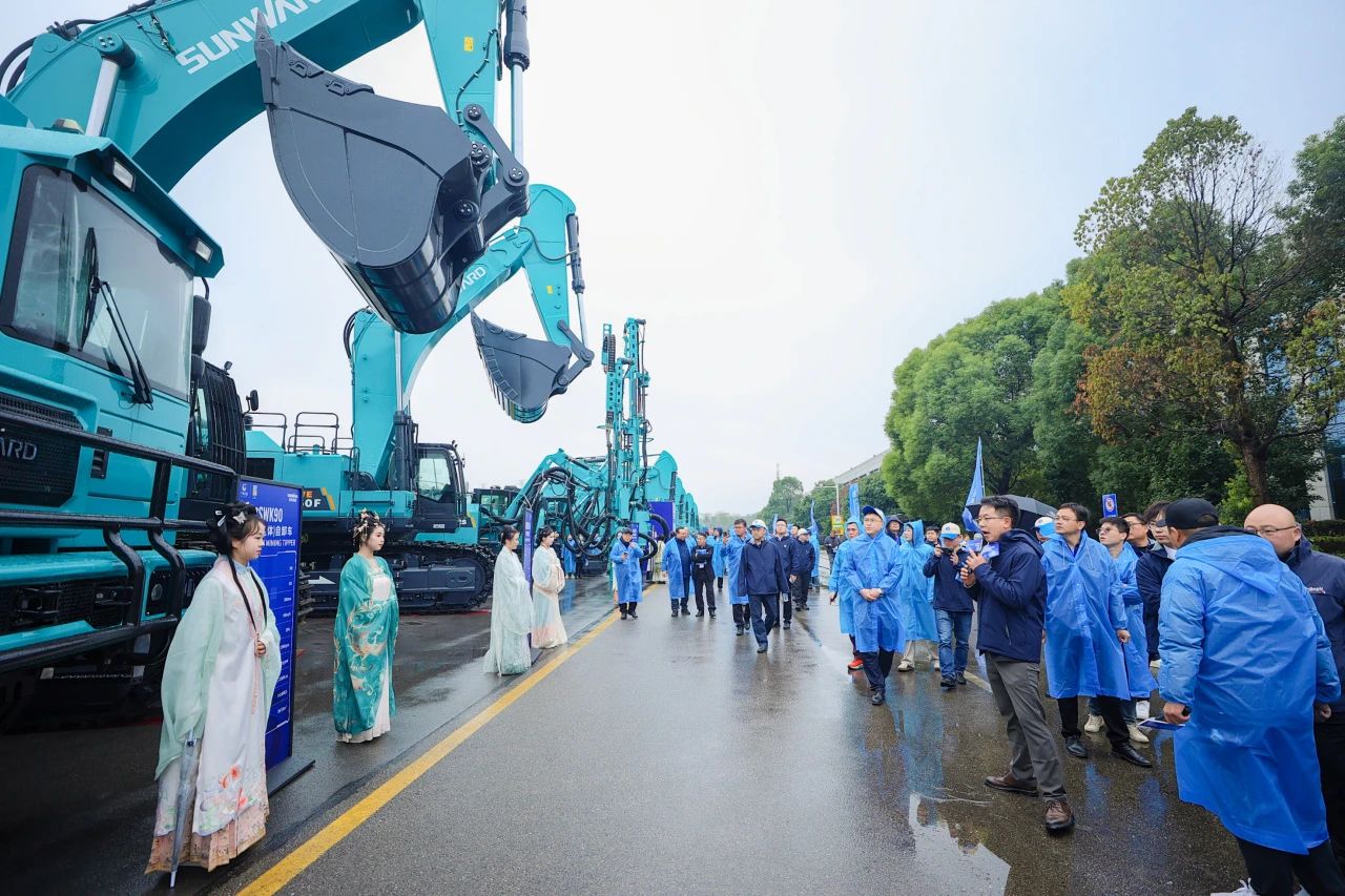 立异引领价值，，，，，理想成绩未来！9001cc金沙以诚为本智能25周年庆典暨全球客户节盛大举行