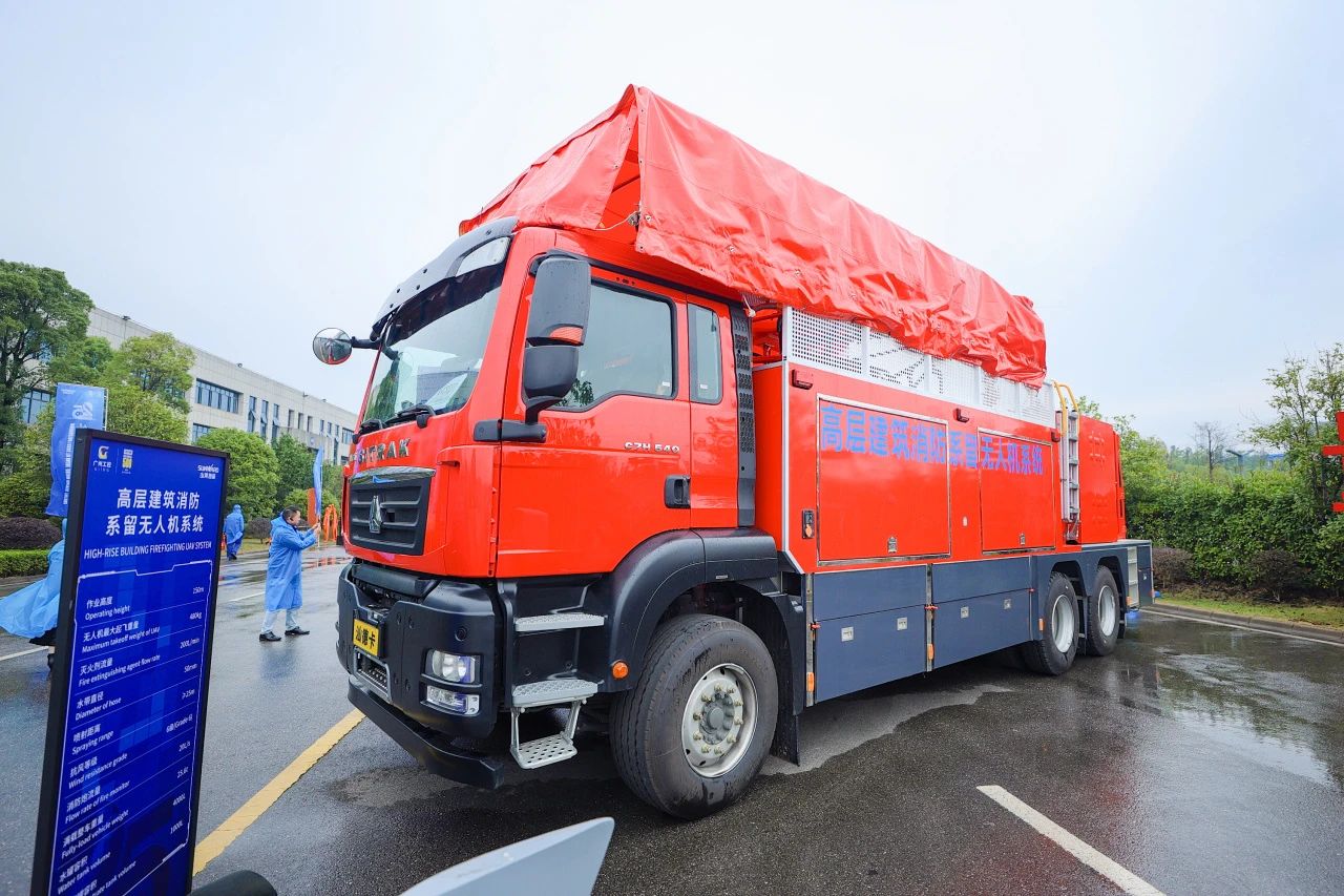 立异引领价值，，，，，理想成绩未来！9001cc金沙以诚为本智能25周年庆典暨全球客户节盛大举行