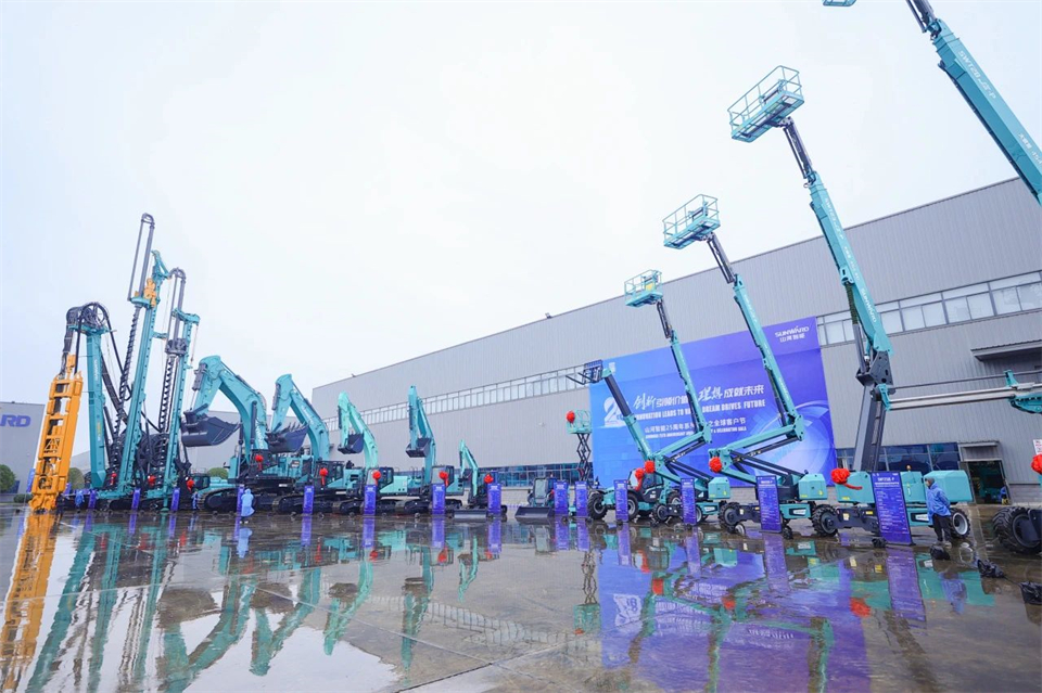 立异引领价值，，，，，理想成绩未来！9001cc金沙以诚为本智能25周年庆典暨全球客户节盛大举行