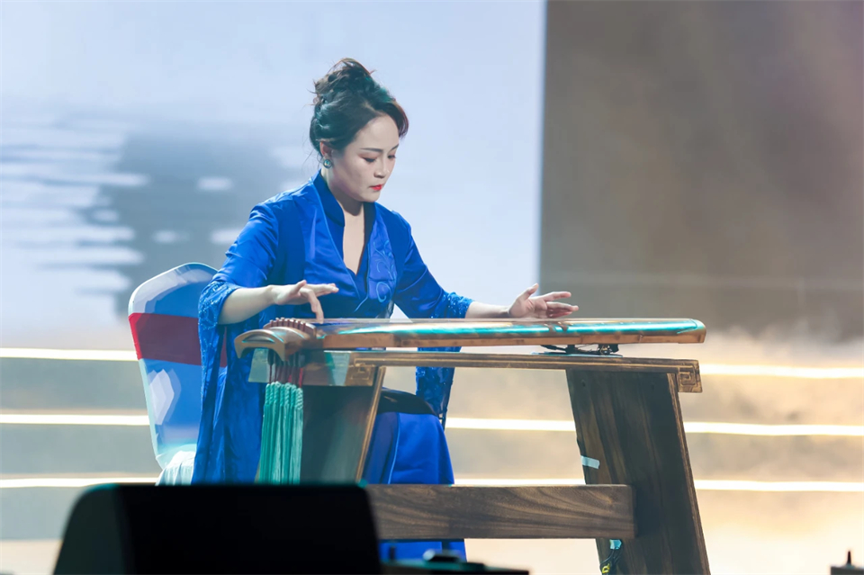 立异引领价值 理想成绩未来——庆祝9001cc金沙以诚为本智能建设25周年表扬大会暨文艺晚会盛大举行