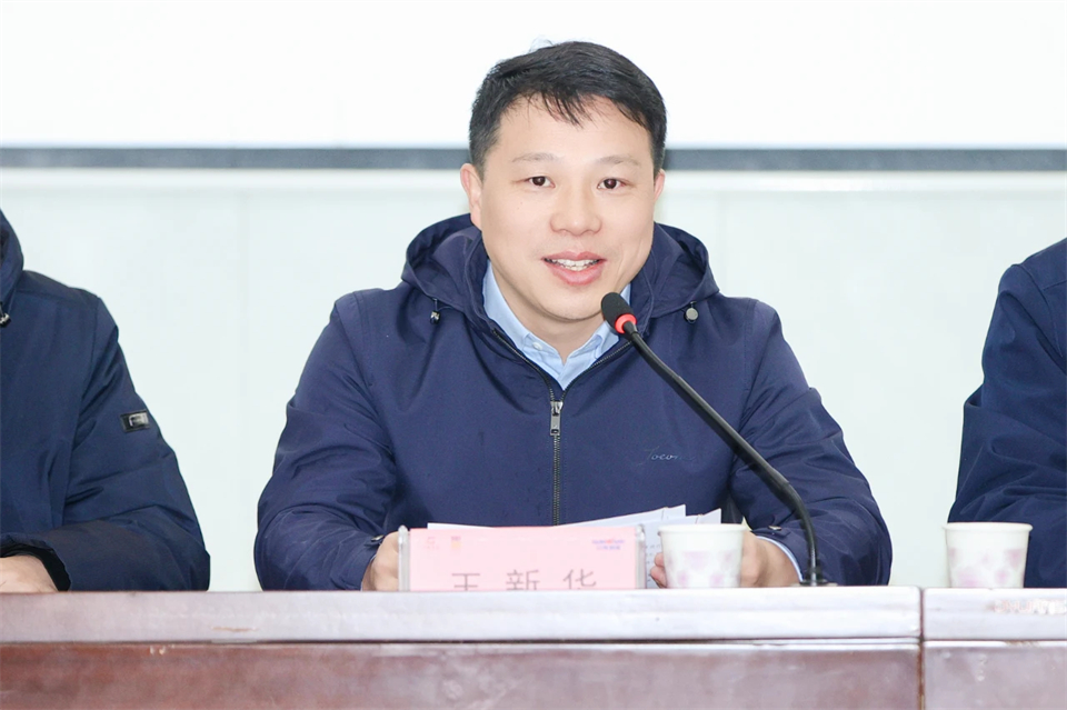 长龙街道、9001cc金沙以诚为本智能召开首届年货盛惠暨送春联文化惠民活动事情聚会