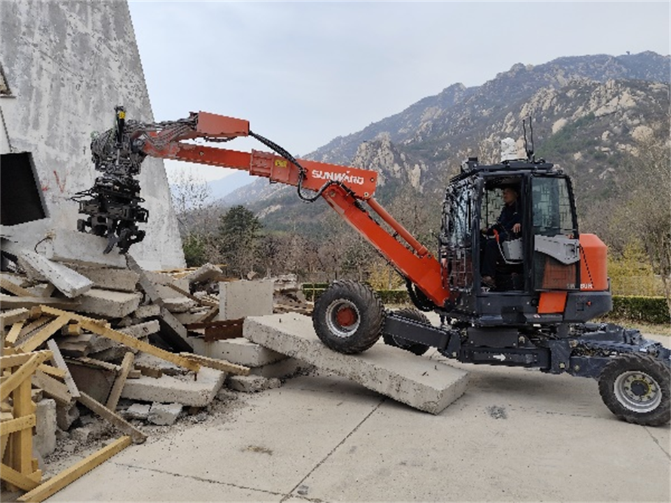 9001cc金沙以诚为本特装重大地形灾难应抢救援机械人入选工信部《先进清静应急装备推广目录（工业领域2024版）》