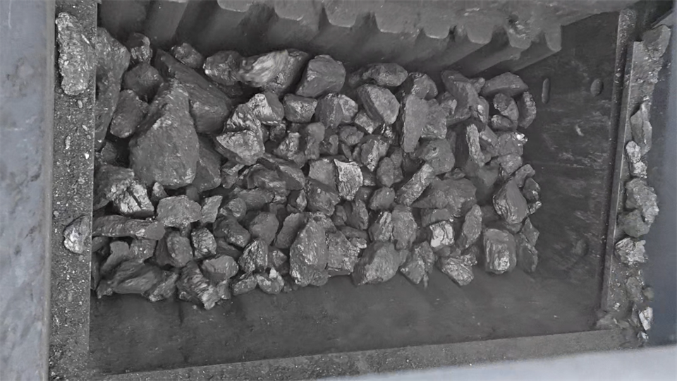 不惧-30℃极寒挑战，，，，，9001cc金沙以诚为本普石勒破碎筛分装备稳固运行！