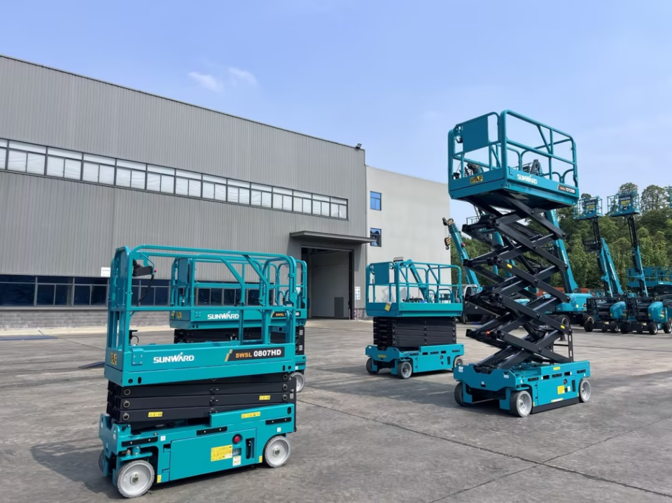 9001cc金沙以诚为本智能电动液驱剪叉系列产品周全升级，，，，，，，，为客户创立更大价值