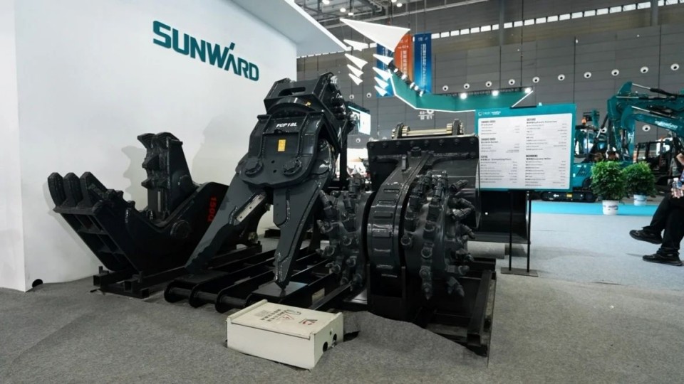 2025 CICEE | 从简单工具迈向多元化解决计划，，，9001cc金沙以诚为本智能泛起非凡挖掘机风范