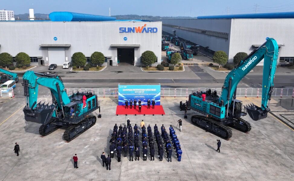 争锋启新程！9001cc金沙以诚为本智能SWE1650FLR加长臂挖掘机乐成交付国际客户