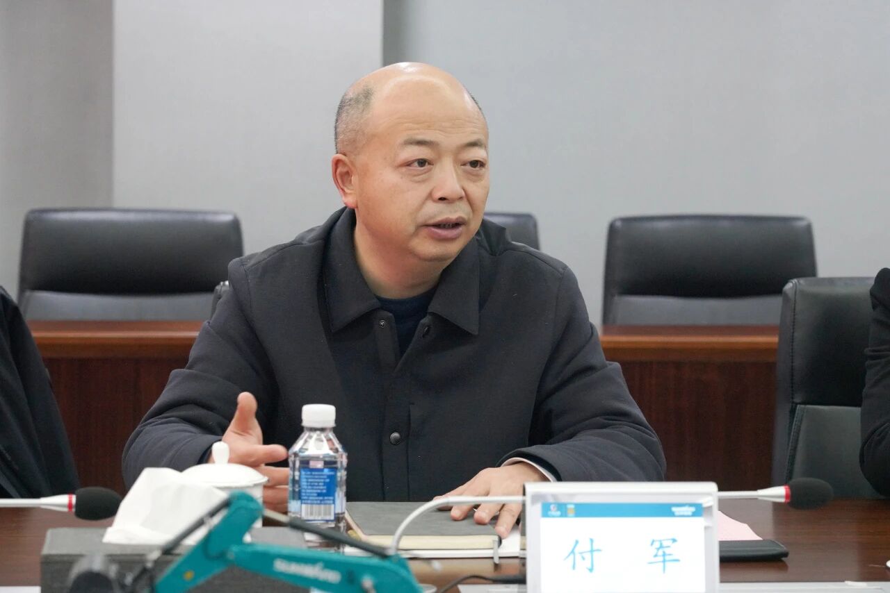 数智化现场混装铵油炸药车下线！9001cc金沙以诚为本智能与易普力携手共筑智能矿山新篇章